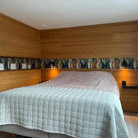 Luxury Studio On Robs Houseboat Special For Couples Amsterdam Exteriör bild