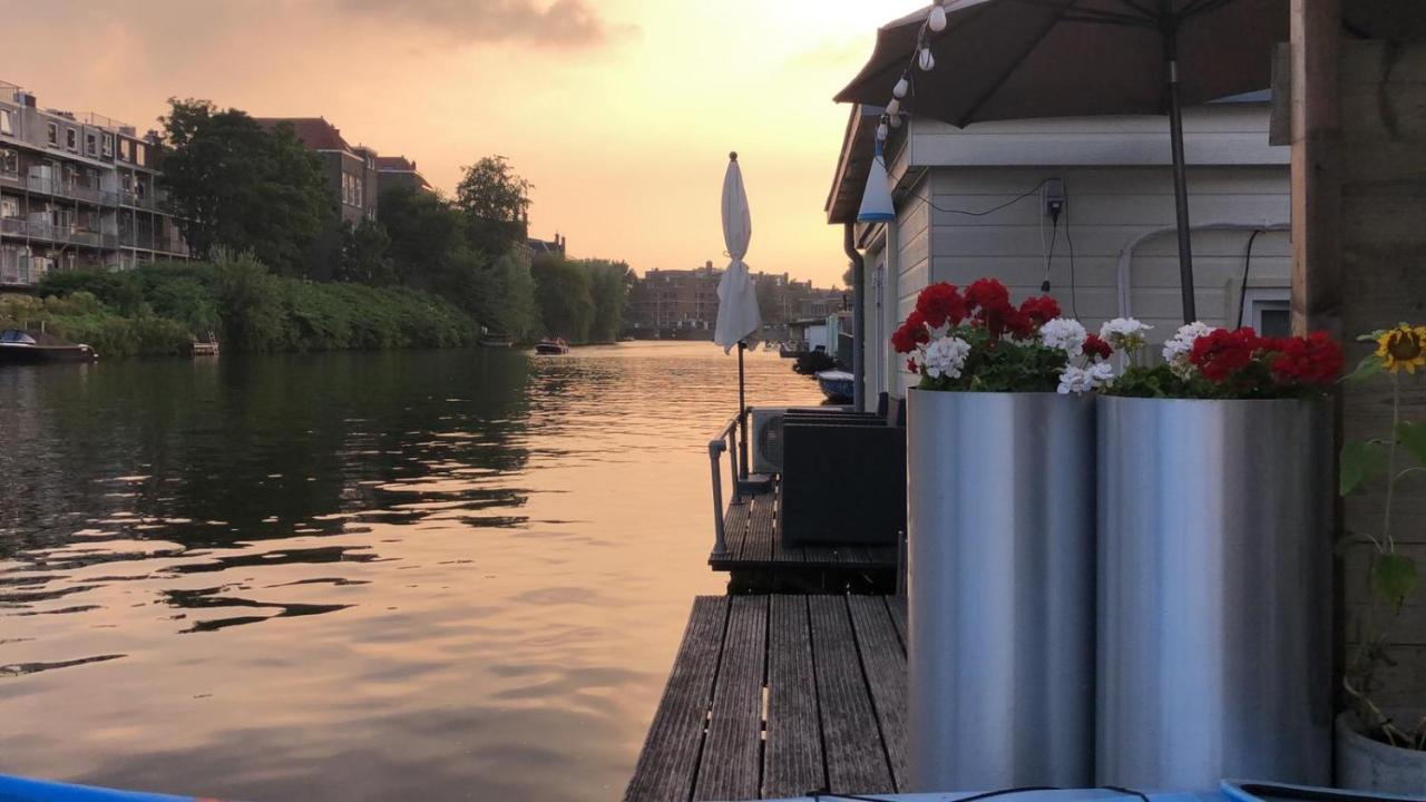 Luxury Studio On Robs Houseboat Special For Couples Amsterdam Exteriör bild