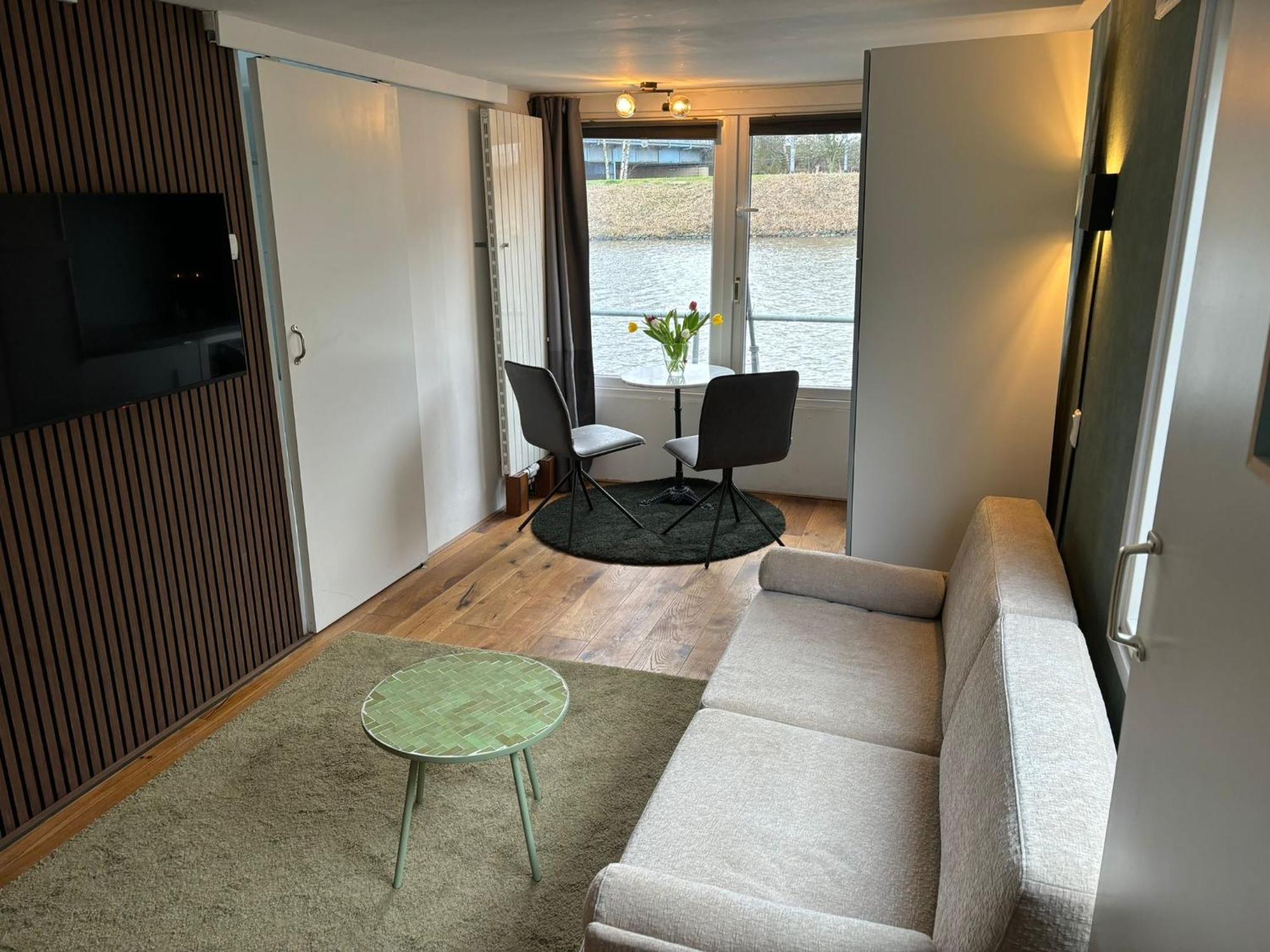 Luxury Studio On Robs Houseboat Special For Couples Amsterdam Exteriör bild